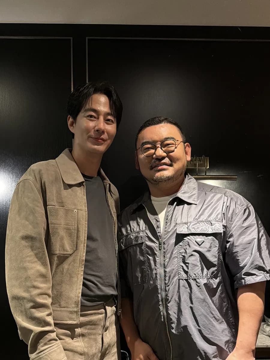 チョ・インソンさんとキム・ホンソク院長(ソウルのVIP試写会にて)